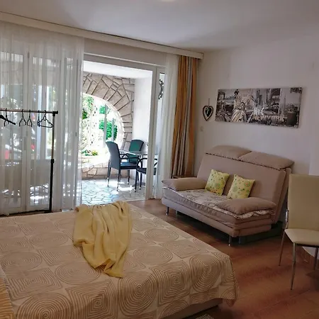 Apartments Ana - Rovinj Exterior photo