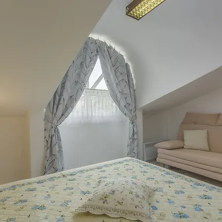 Apartments Ana - Rovinj Exterior photo