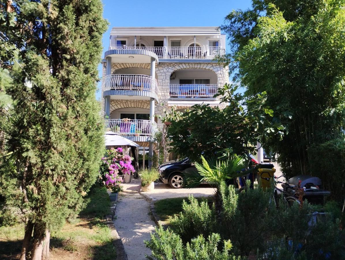 Ana - Apartment *